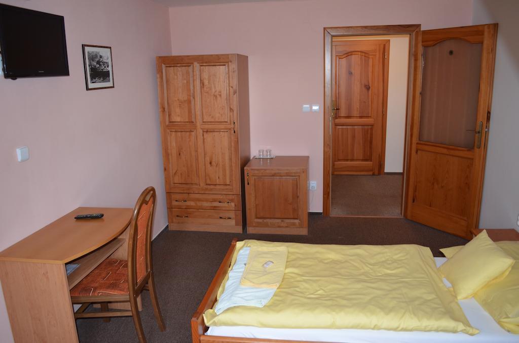 Hotel Na Statku Neprevazka Habitación foto